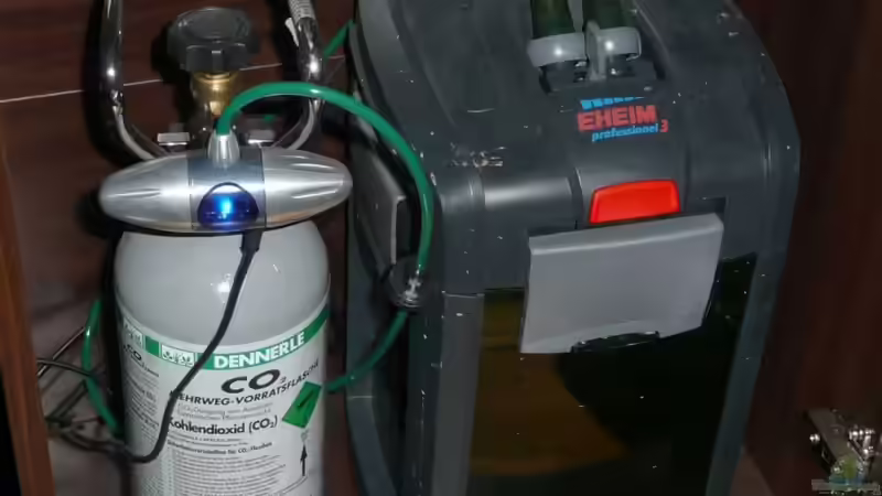 Filter & Co2 Flasche von Ferbi (30)