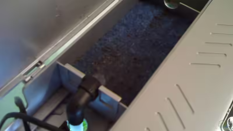 Filter im Deckel von Aquadog (12)