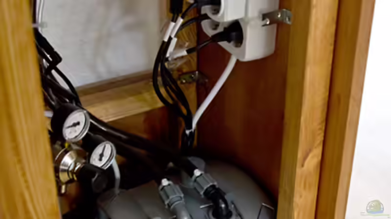 Filter mit Zeitschaltuhren und CO2 Anlage von Hans J (11)