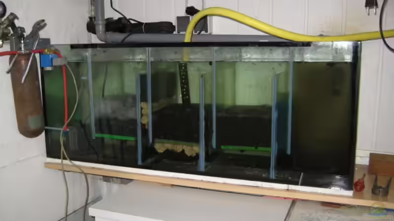 Filteranlage im Keller von Me)-(@niC ©® (22)