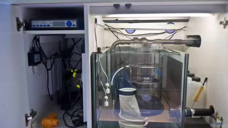 Filterbecken mit Abschäumer Tunze 9415 von MH (15)