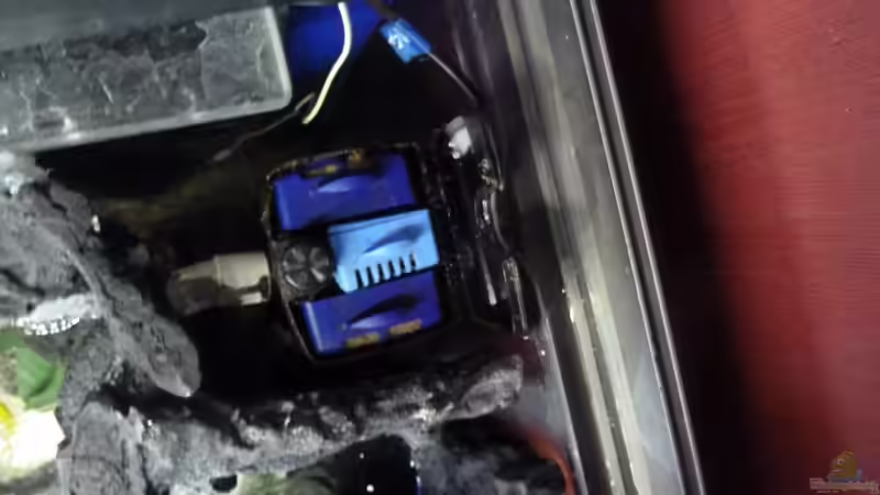 Fluval U4 , Deckel geöffnet von Couro (40)