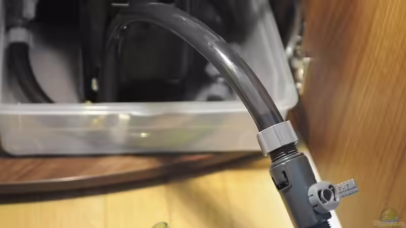 Für den Wasserwechsel - jetzt ein T-Stück als fixer Verbinder - die Kupplungen von Peter Vlasaty (23)