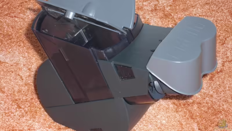 Aquarien mit Futterautomat