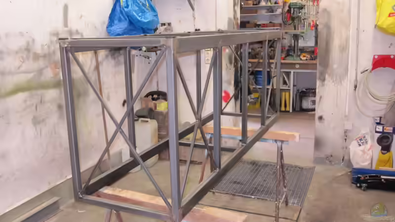 Grundgestell vom Schrank von Hot (3)