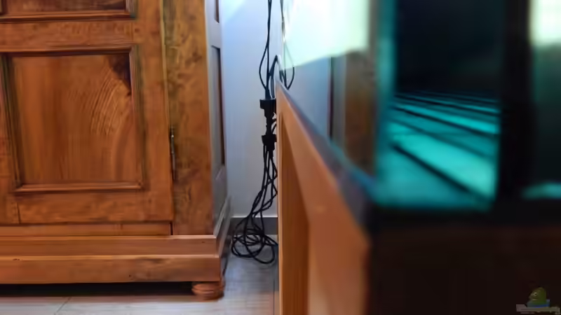 Gummimatte unter dem Becken, den Grünstich des Glases sieht man bei 15 mm auch recht von Merotheq (11)