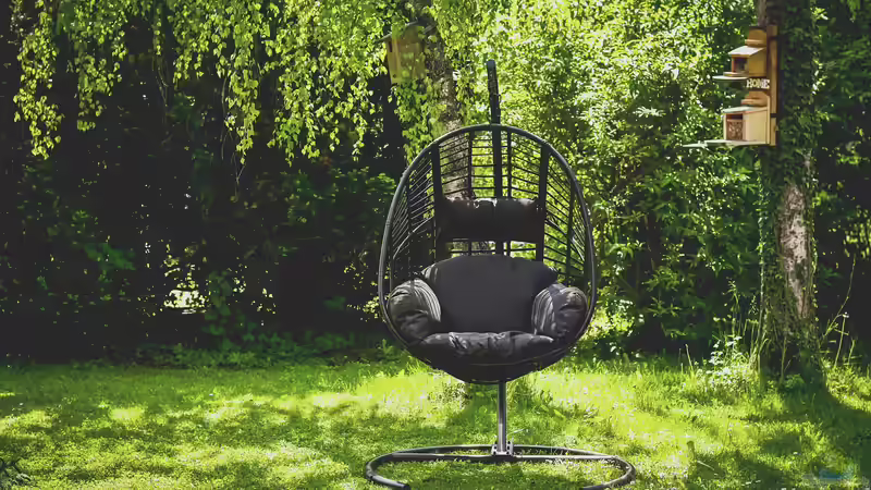 Hängesessel im Garten: Komfort, Stil und Entspannung unter freiem Himmel