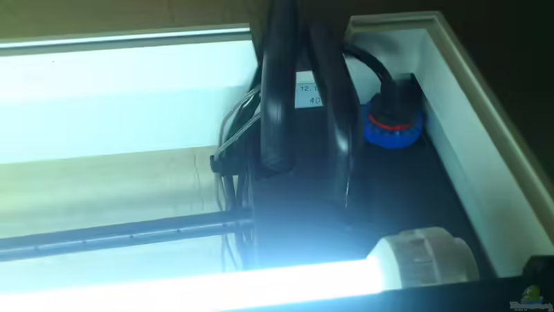 Hier eine Nahaufnahme mit dem Filter ein/auslauf und dem Ehem/Jäger Heizstab von &lt;---MARCO---&gt; (14)