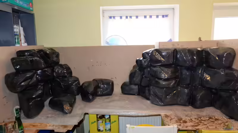 Hier schon mit Epoxit überzogen von robbe (5)