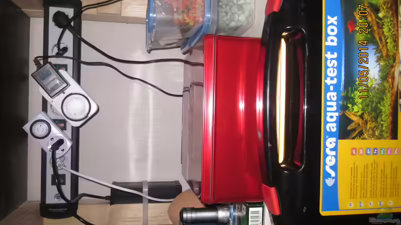 Hier sieht man die angebrachte Steckdosenleiste die man jeweils zweifach ein-bzw von Ottche (139)