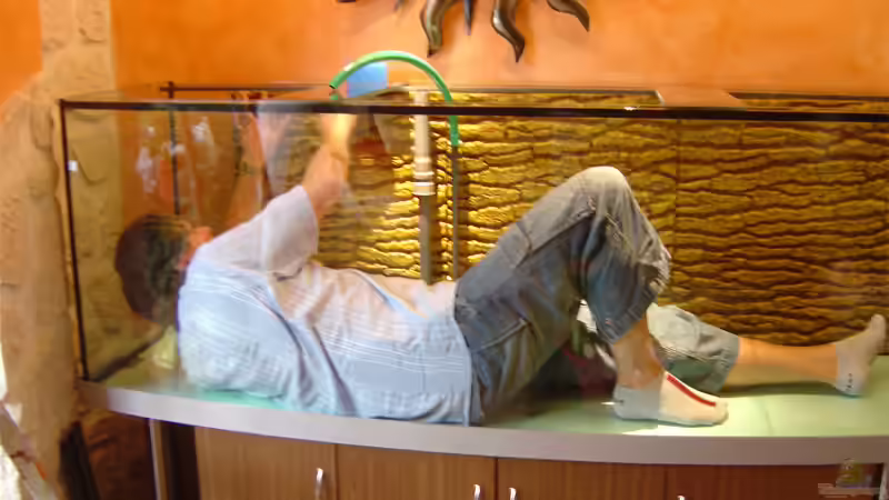 Hier sieht man schoen die Dimension des Beckens von Thomas Graf (6)