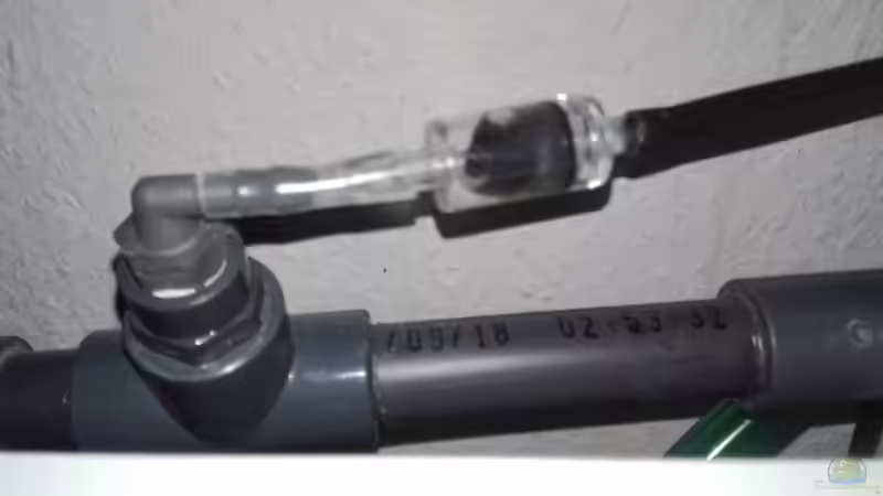 Hierüber fließen die Dünger und das Durchspülwasser mit dem gefilterten Wasser von Lance Hardwood (51)