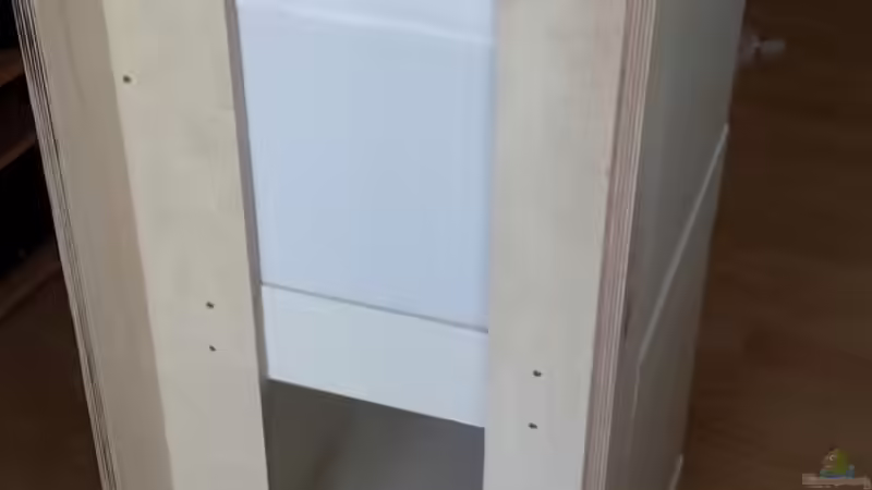 IKEA-Expedit-Regal nach hinten verlägert und verstärkt von Amazonasbecken.eu (9)