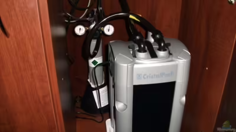 JBL e900 & CO2-Anlage im Schrank von Romer (9)