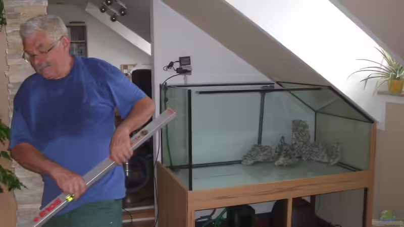 Juhu, das Becken bekommt endlich seine Verkleidung von Markus Maier (7)