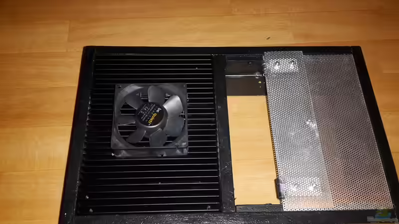 Klappe zum Füttern von Schallex (15)