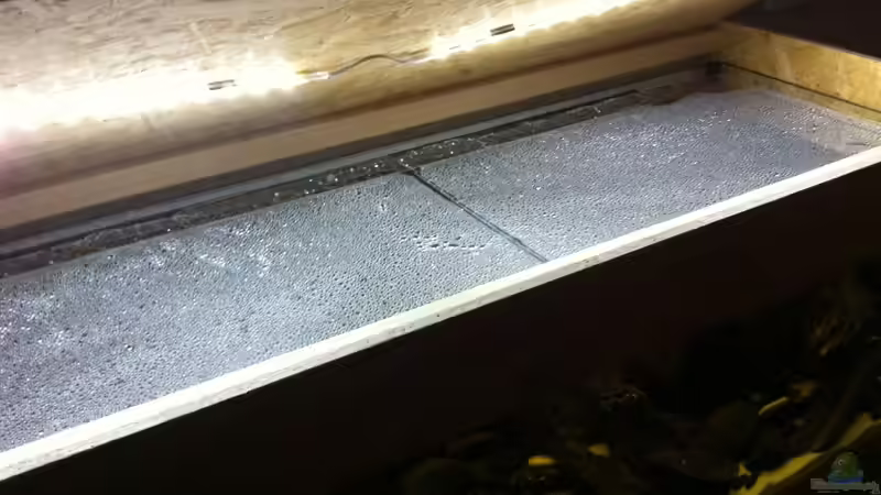 LED Lichtleisten mit Klammern an der Abdeckung befestigt von matthiasm (6)