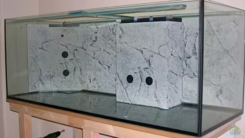 Linke Ecke:Eingebauter Schnellfilter+Heizer mit Oberflächenabzug von Oliver Hofherr (6)