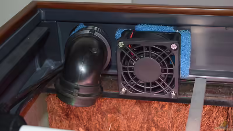 Links Einlass Nebler und rechts Terrarienlüfter von Junglist (55)