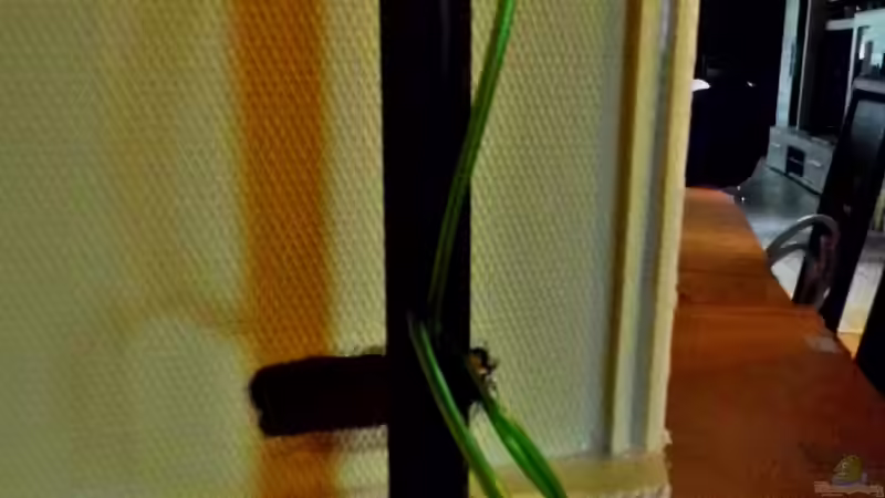 Luftheber ist nicht fest mit der Rückwand verbunden, somit ist im Fehlerfall ein von snooze (53)