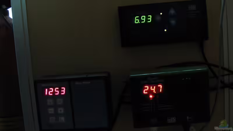 Meine ´Technikzentrale´, leider etwas dunkel von Hollyday (8)