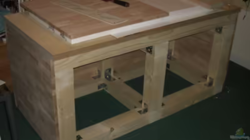 Mit Deckplatte - als Arbeitsplatz für die Rückwandgestaltung von Copplepot Lord (29)