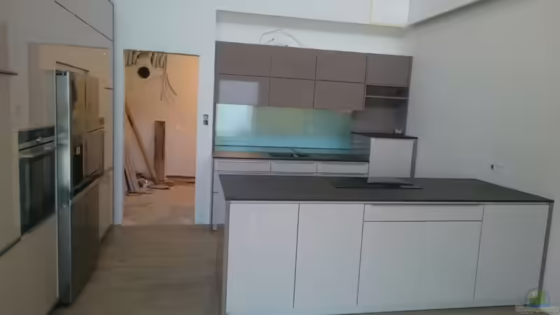 Mit frisch aufgebauter Küche von Nina Hutter (9)