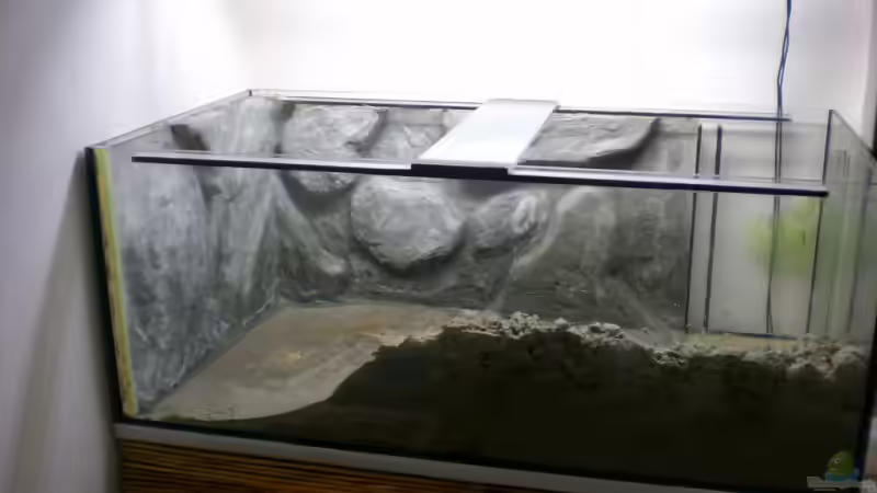 mit Portlandzement aufgearbeite RücKwand von di Stefano (5)