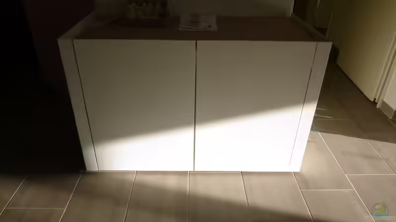 Möbel mit Skizze der Rückwand von Philipp Müller (14)