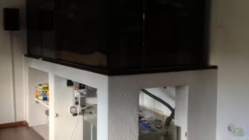 Neue Seitenverkleidung ist mit Magneten am Mauerwerk befestigt von Oeli (42)