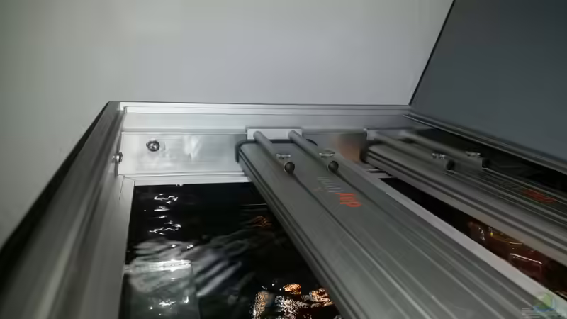 Profilschiene für die Lampen - 2x Daytime 130.7 und in der Mitte die DIY Mondbeleuchtung von Betta Chris (111)