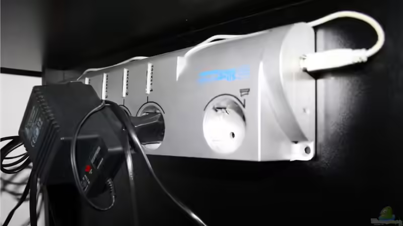 Programmierbare Steckdosenleiste Silvershield von M3z (9)