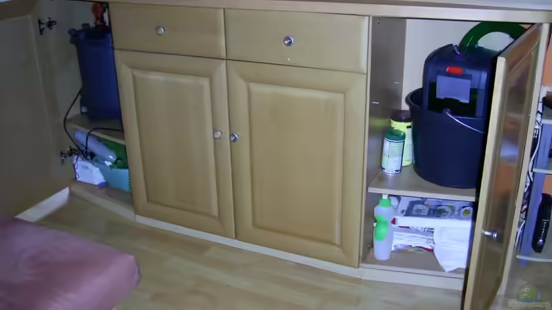 Rechts- Eheim 2075-pro3, Links FX5 Aussenfilter von Frank Hopp (30)