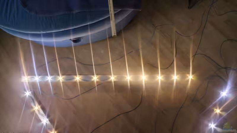 Rechts die warmweißen LED hängen über den L 134 Becken von chrisi01 (15)