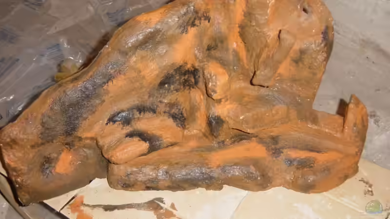 Rückwand zementiert und farblich modelliert von Carsten Gutsche (10)