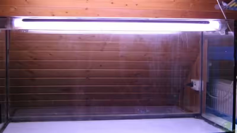 Scheiben gereinigt und Poliert--->rückwand hinten noch Wasserflecken,die aber durch die 3D rückwand nicht ersichtlich sind von Gladbacherfohlen86 (4)