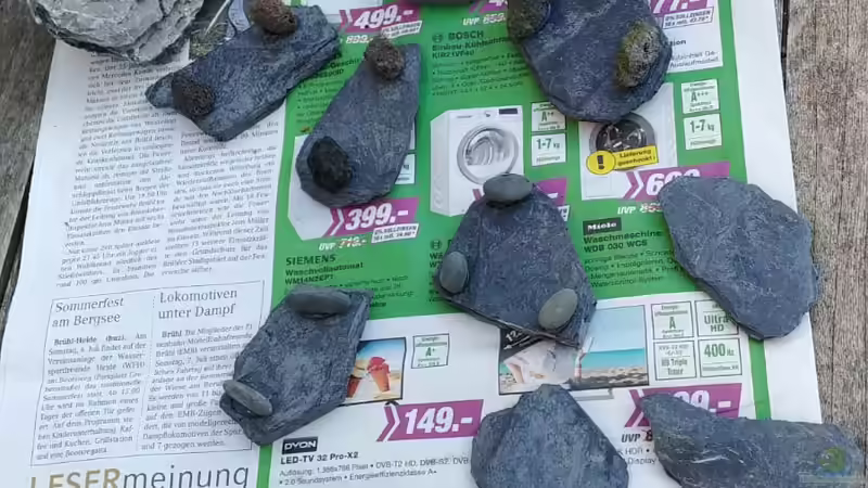 Schiefer mit Steinchen als Stütze beklebt  von Miss Kasimir (10)