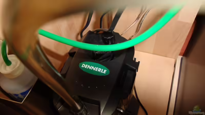 Schrank hinter dem Nano Becken ist fertig Co2 und Ausenfilter sind nun nicht mehr zu sehen von Christoph Luz (33)