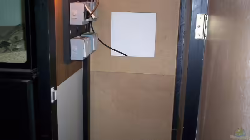 Schrank von innen mit Beleuchtung von Didi (45)