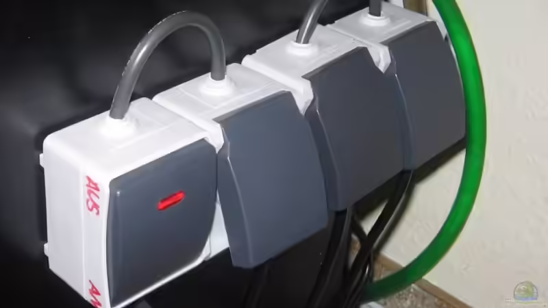 Selbstbau-Steckdosenleiste mit Notschalter von Christian Trommer (13)