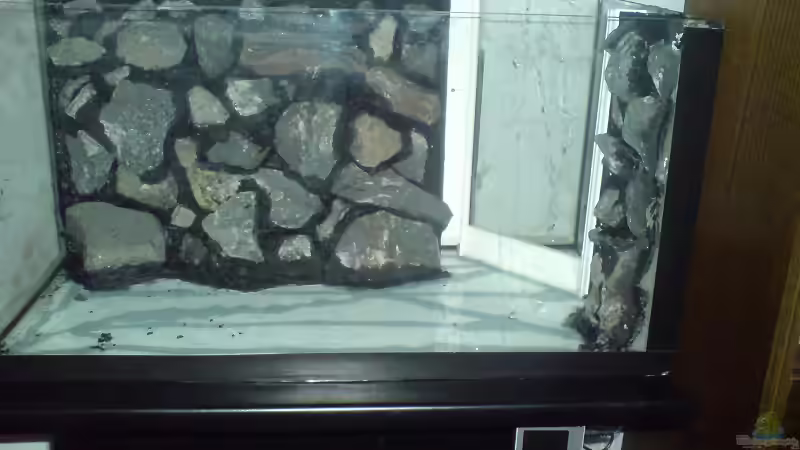 Selfmade 3D Basaltrückwand mit Höhlen von Newbie (30)