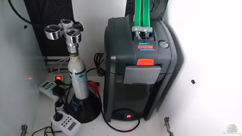 Sodastream Co2/Eheim Professionel 4   von Inuki (25)