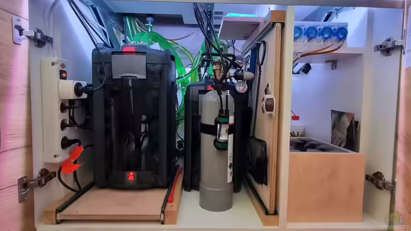 Stauraum im Aquarienunterschrank sinnvoll nutzen - der große Guide für Aquarianer