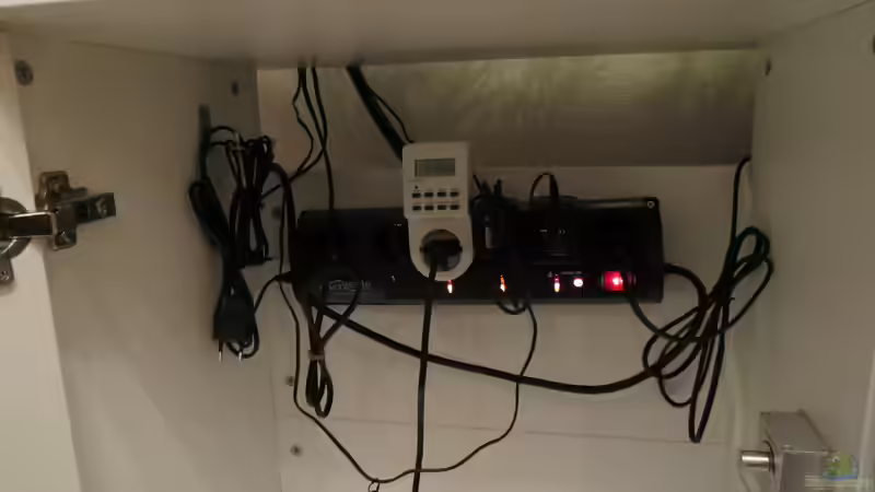 Steckdosenleiste mit Dimmer Licht von Skalarjoe (20)