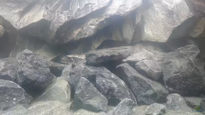 Steinaufbauten auf der rechten Seite von tripledad (6)