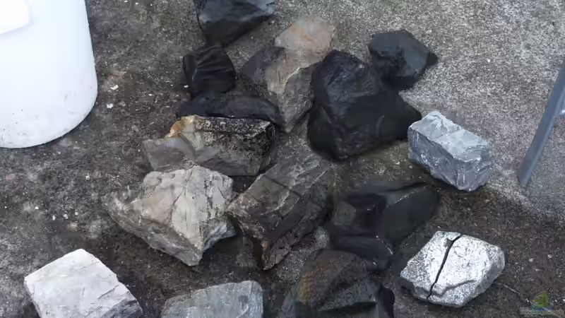 Steine , viele schwere Steine von Pierre (10)