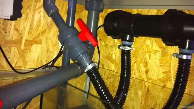 Technik im Aquarium 300L44 von Patrick Fisch (14)