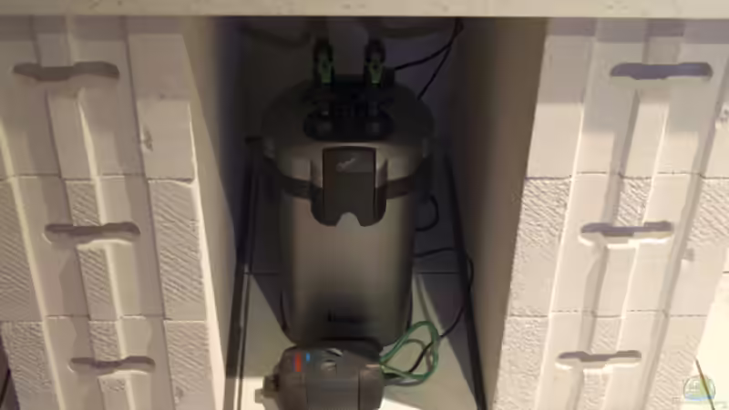 Technik im Aquarium Becken 11282 von Markus Brachmann (2)