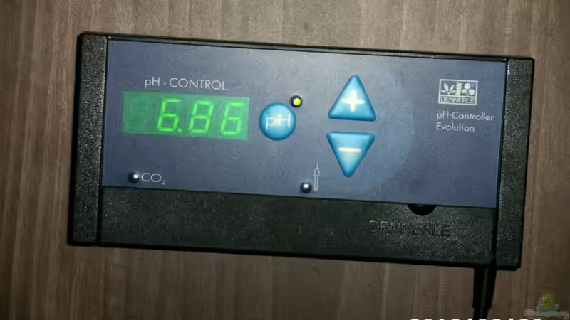 Technik im Aquarium Becken 16462 von Zeljko Jovanovic (15)