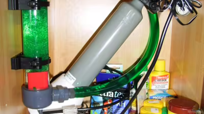 Technik im Aquarium Becken 1976 von Martin Kind (13)